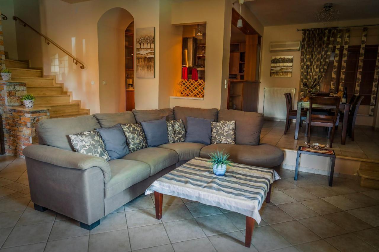 Chariklia'S House With Private Pool Βίλα Κάτω Λεχώνια Εξωτερικό φωτογραφία